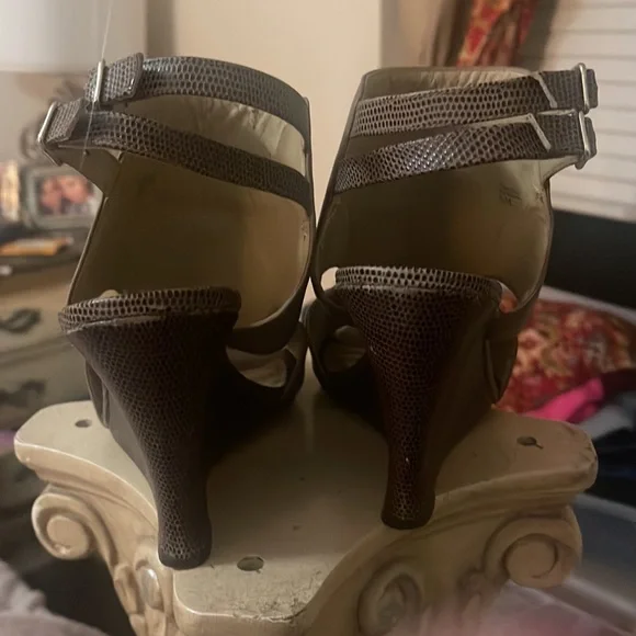 Brown Wedges - Picture 4 of 8